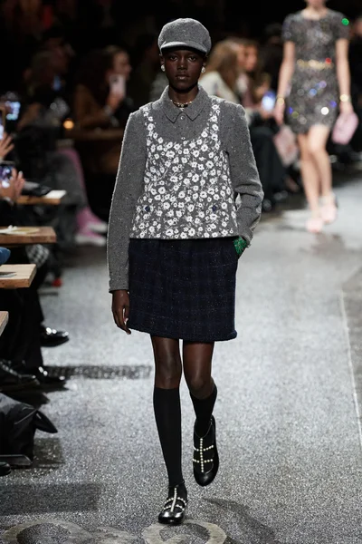 Look 39